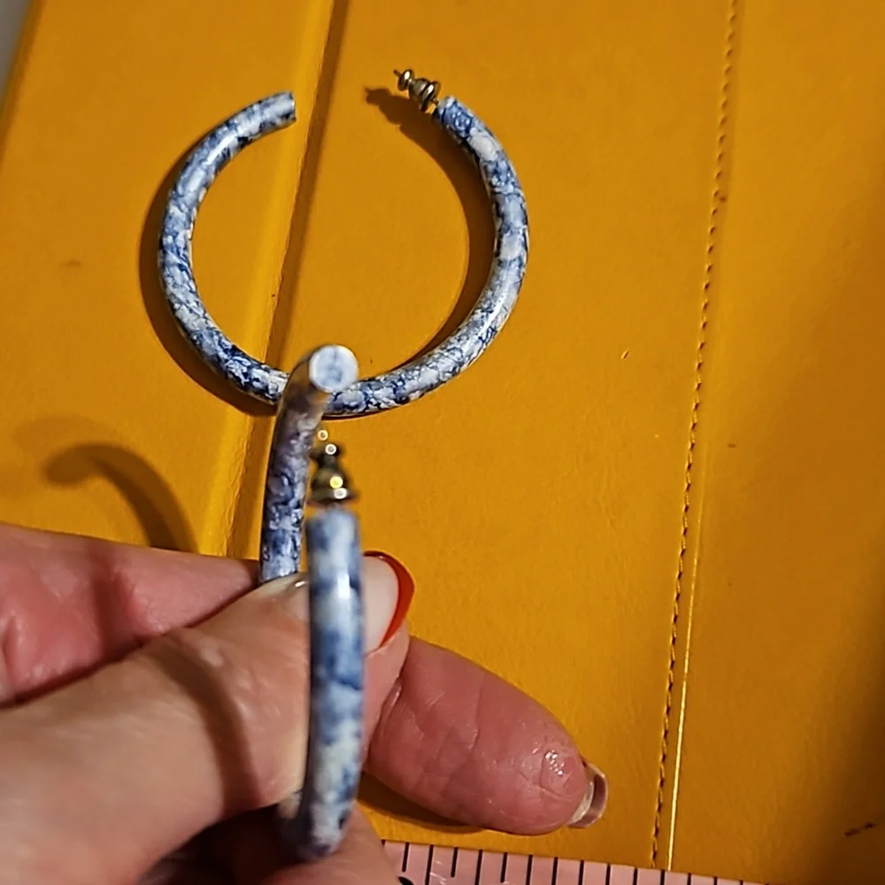 Blue Denim Color Hoop Earrings 💙 Pretty - Picture 4 of 4